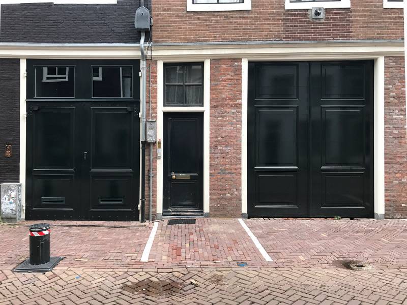 Verticale garagedeuren 23