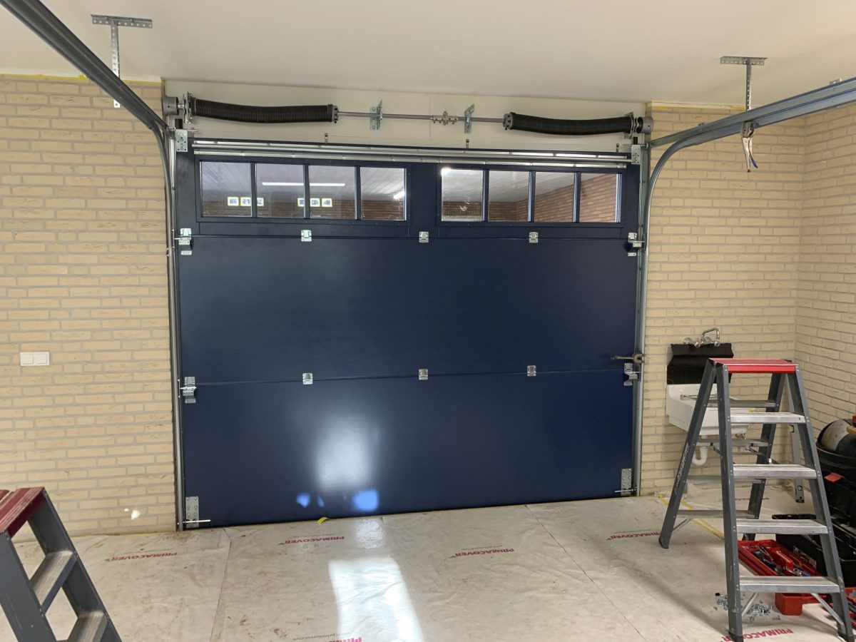 Houten garagedeur in Delden bij Enschede 14